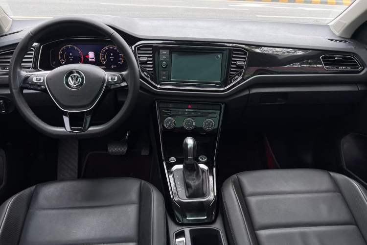 Used Volkswagen T-ROC 2019 280TSI DSG Two-Wheel Drive R-Line Pro
