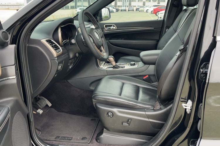 Used Jeep Grand Cherokee 2016 3.0L Comfort Navigation Edition