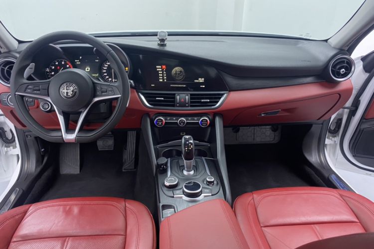 Used Alfa Romeo Giulia 2017 2.0T 280HP Luxury Edition