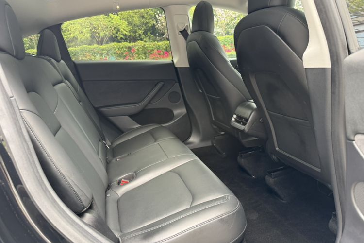 Used Tesla Model Y 2021 Long-Range All-Wheel-Drive Version