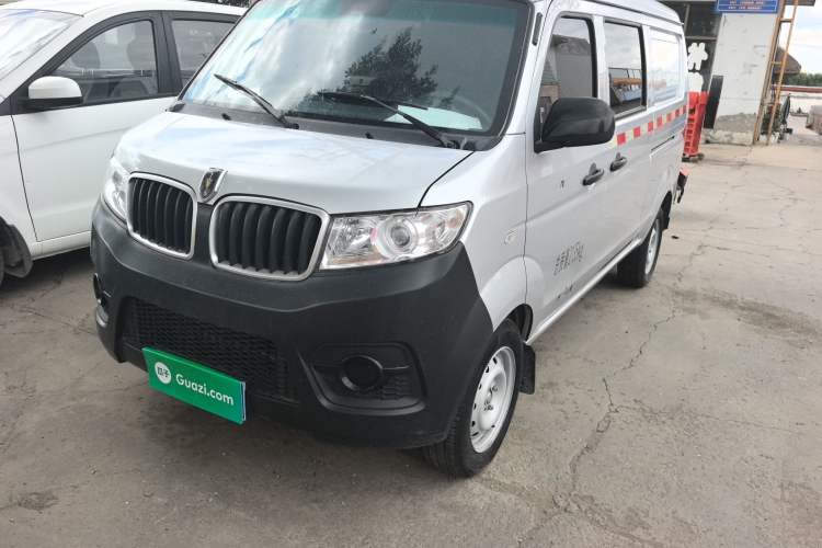 Used Jinbei Hiace X30 2020 1.5L Van Super-Enjoyment Model China VI Standard SWC15M