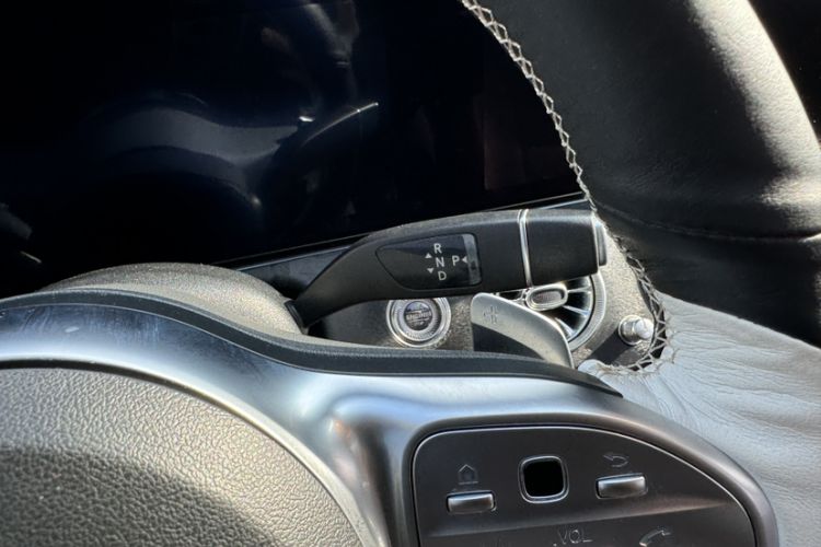 Used Mercedes-Benz E-Class 2019 E 200 L Sport 4MATIC Gear Lever