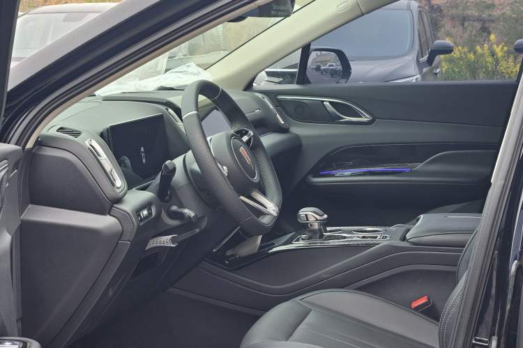 Used Hongqi HS3 PHEV 2024 PHEV 115km Jingwei Edition Interior 1