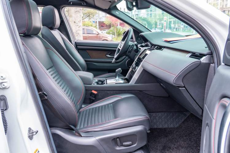 Used Land Rover Discovery Sport 2022 Revised Version 249 PS R-Dynamic S Performance Edition 5 Seats Interior 9