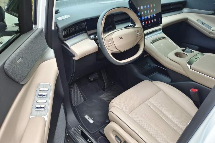 Used XPeng X9 2024 640 All-Wheel Drive High-Performance Max
