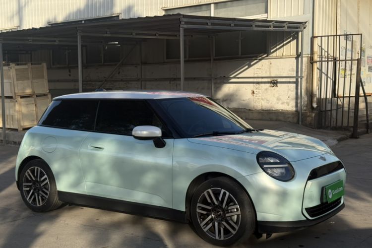 Used MINI Electric MINI COOPER 2024 456km COOPER E Classic Edition