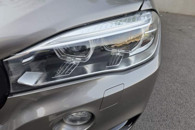 Used BMW X5 2017 xDrive28i
