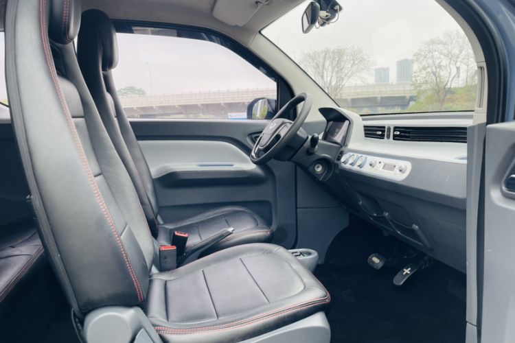 Used Wuling Hongguang MINIEV 2021 Macaron Sandwich Model 170 km Lithium Ternary