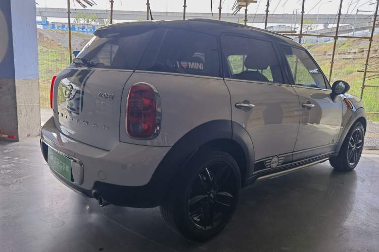 Used MINI Countryman 2014 1.6T COOPER ALL4 Fun Exterior 3
