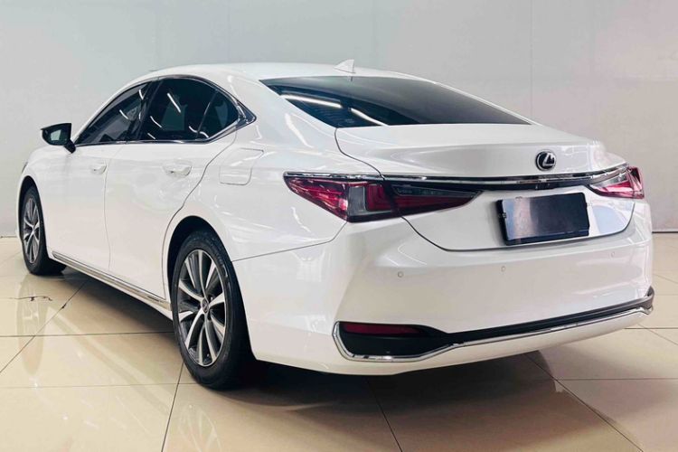 Used Lexus ES 2020 200 Excellence Edition