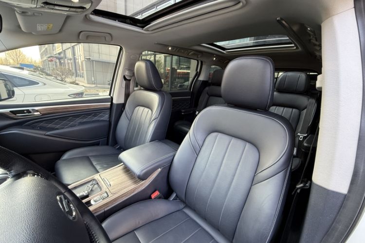 Used GAC Trumpchi M8 2020 390T Deluxe Edition
