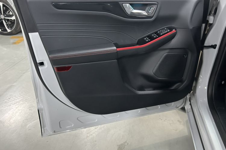 Used Ford Escape 2024 EcoBoost 245 Four-Wheel Drive ST-Line Pro Trim