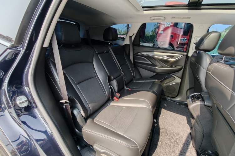 Used Buick Enclave 2020 28T Two-Wheel Drive Prestige Version