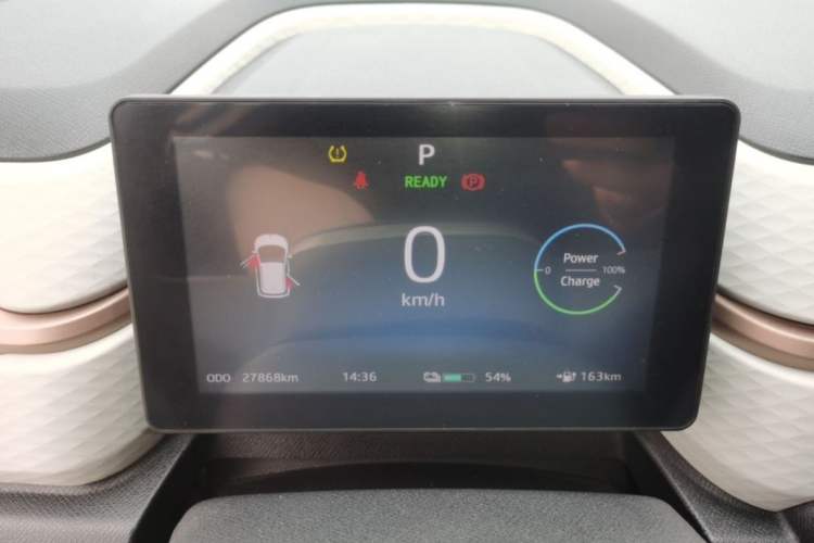 Used SOL E10X 2023 301 km Four-Leaf Clover 36 kW