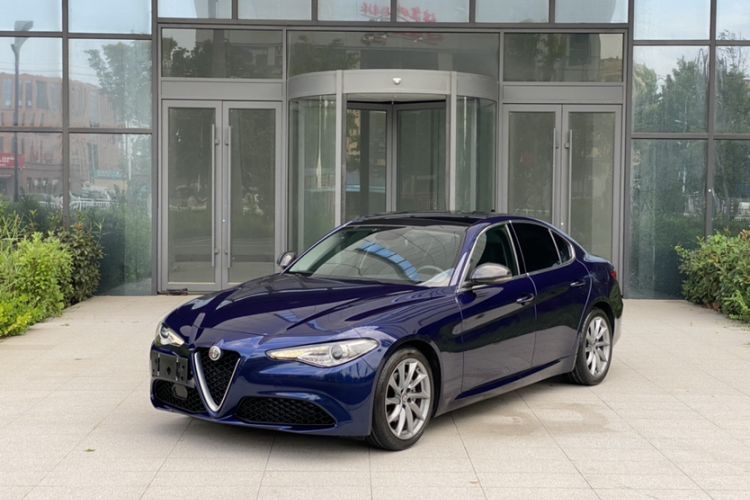 Used Alfa Romeo Giulia 2017 2.0T 200HP Luxury Edition Guazi used car, China used car export, Used car for sale, Used  cars, Cheapest cars for sale