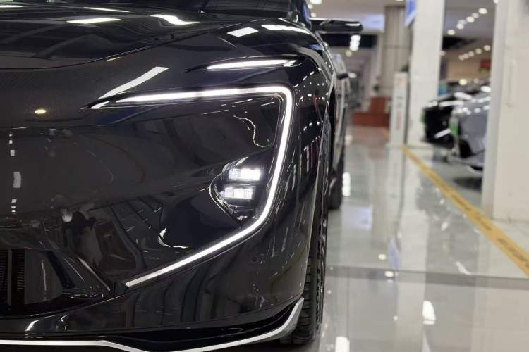 Used Avatr 12 2026 Ultra Pure-Electric All-Wheel-Drive Version Exterior 7