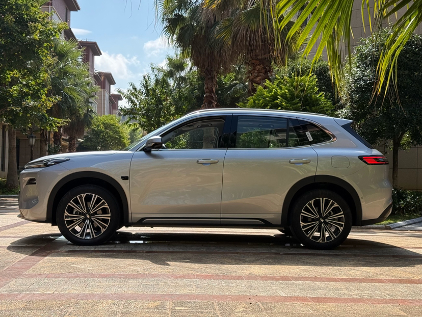 Geely Galaxy Xingjian 7 EM-i 2026 Model 135km Starship Version — снимка 17