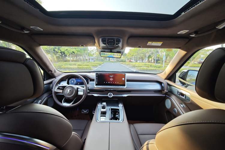 Used Tank 700 New Energy 2024 Hi4-T Extreme Edition Interior 4