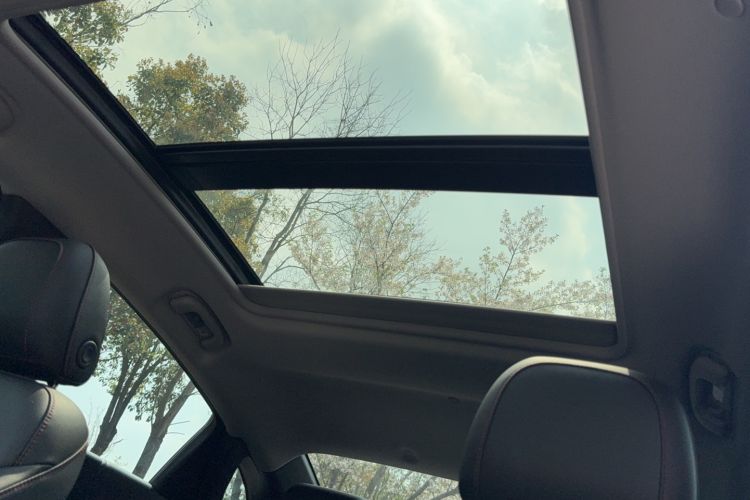 Used Chevrolet Malibu XL 2022 Redline 550T Automatic Sport Edition Headliner