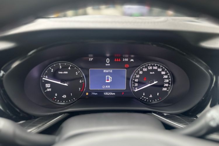 Used Buick Envision 2022 Encore Plus 652T Five-Seat Luxury Model Odometer Close Up