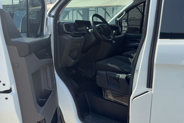 Used Ford Transit 2023 2.0T Diesel Manual Multifunction Commercial Vehicle Short Wheelbase Low Roof 5/6 Seats
