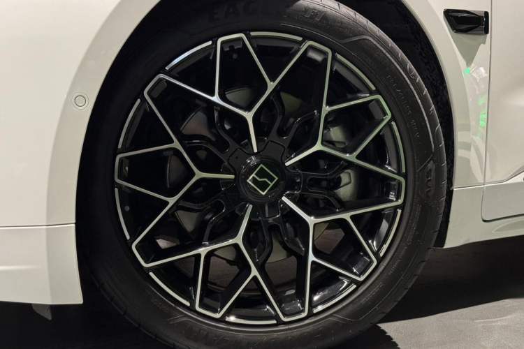 Used Zeekr 001 2025 WE Edition 95 kWh All-Wheel Drive