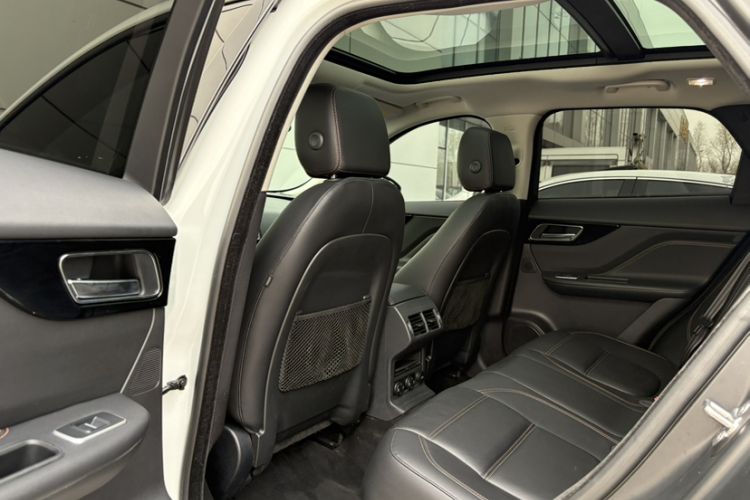 Used Jaguar F-PACE 2018 2.0T Four-Wheel Drive Urban Luxury Edition