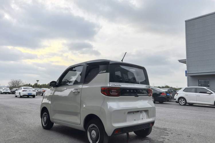 Used Wuling Hongguang MINIEV 2022 Macaron Premium Model – Lithium Iron Phosphate
