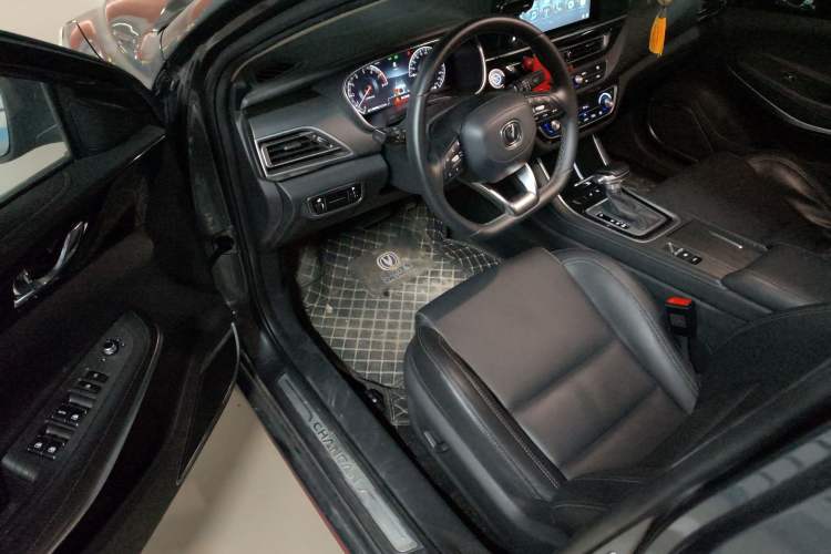 Used CHANGAN Ruicheng CC 2021 Blue Whale Edition 1.5T DCT Prestige Model
