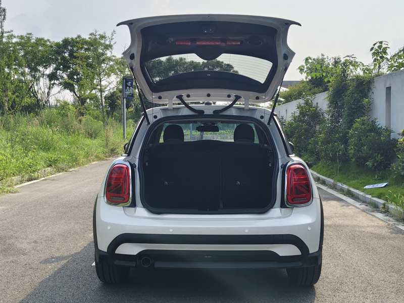 Used MINI 2023 1.5T ONE — 18
