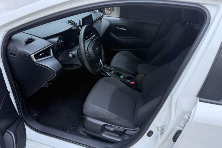 Used Toyota Levin 2021 185T CVT Luxury Edition
