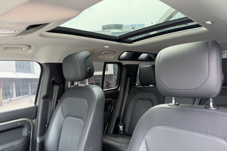 Used Land Rover Defender 2023 110 3.0T P400 X-DYNAMIC HSE Exterior 5