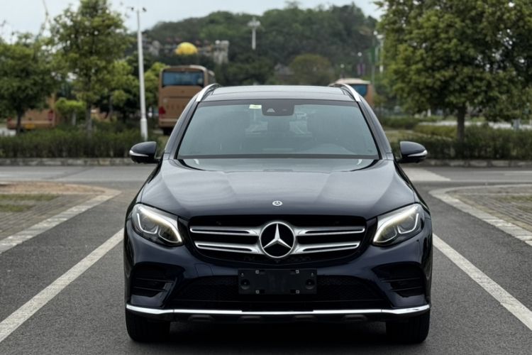 Used Mercedes-Benz GLC 2017 GLC 260 4MATIC Luxury Model