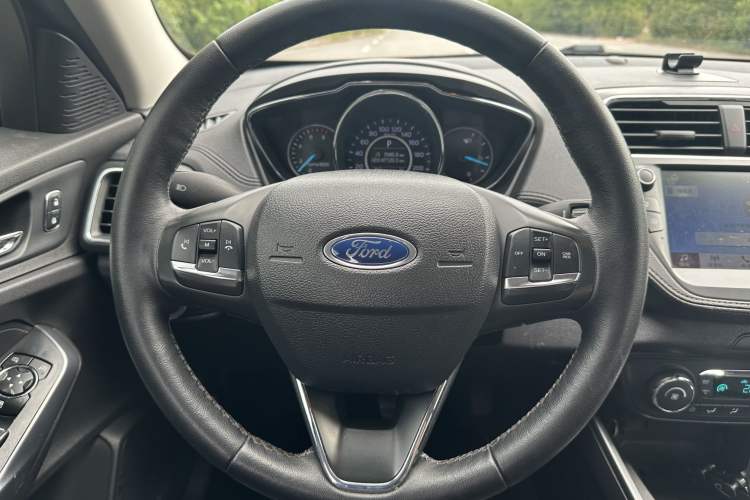 Used Ford Escort 2019 Revised Version 1.5L Automatic Enjoyment Type China VI Standard