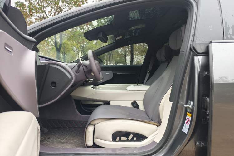 Used Avatr 12 2024 700 Three-Laser Rear-Wheel Drive Smart Enjoyment Version