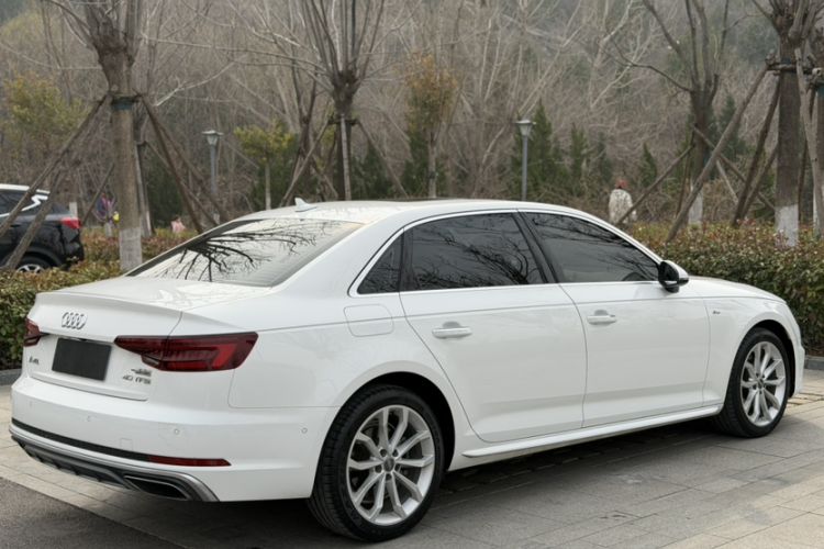 Used Audi A4L 2019 40 TFSI Fashion Version China V
