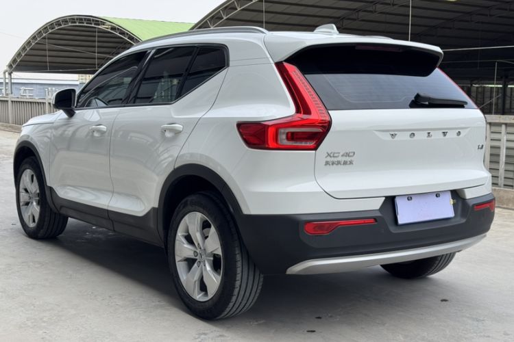 Used Volvo XC40 2021 T4 4x4 SmartDrive Fashion Edition Exterior 2