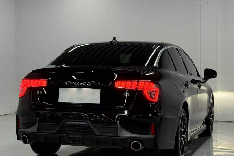 Used Lynk & Co 03 2022 2.0TD DCT JingPro
