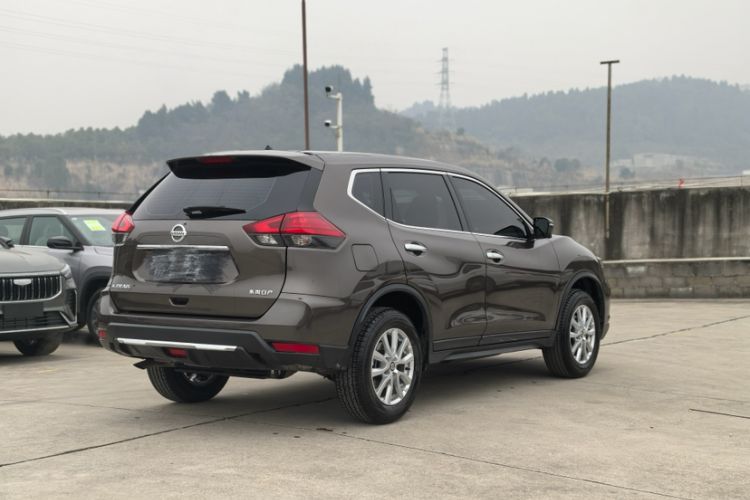 Used Nissan X-Trail 2023 Classic 2.0L Two-Wheel Drive Smart Connect & Comfort Edition