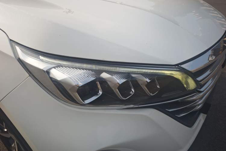 Used GAC Trumpchi GS5 2019 270T Automatic Luxury Edition Left Front Headlight