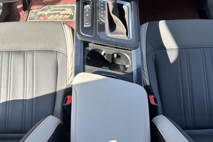 Used Baojun RC-6 2019 1.5T CVT 24-Hour Online Luxury Edition