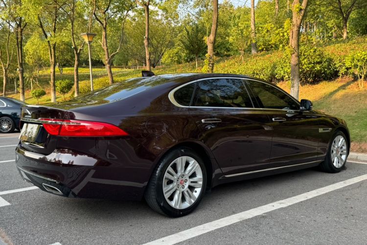 Used Jaguar XFL 2018 XFL 2.0T 250 PS Luxury Edition
