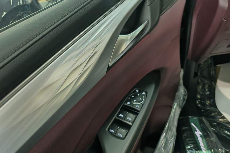 Used Buick GL8 2023 Avenir Aivia Six-Seat Deluxe Edition
