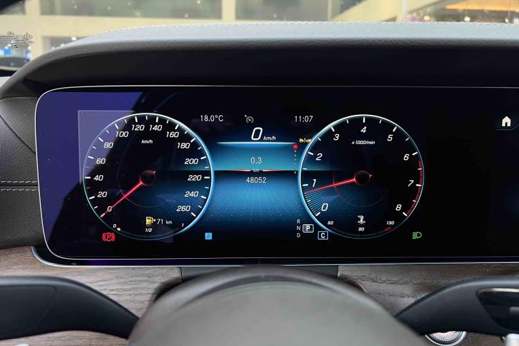 Used Mercedes-Benz E-Class 2023 E 300 L Luxury Model Odometer Close Up