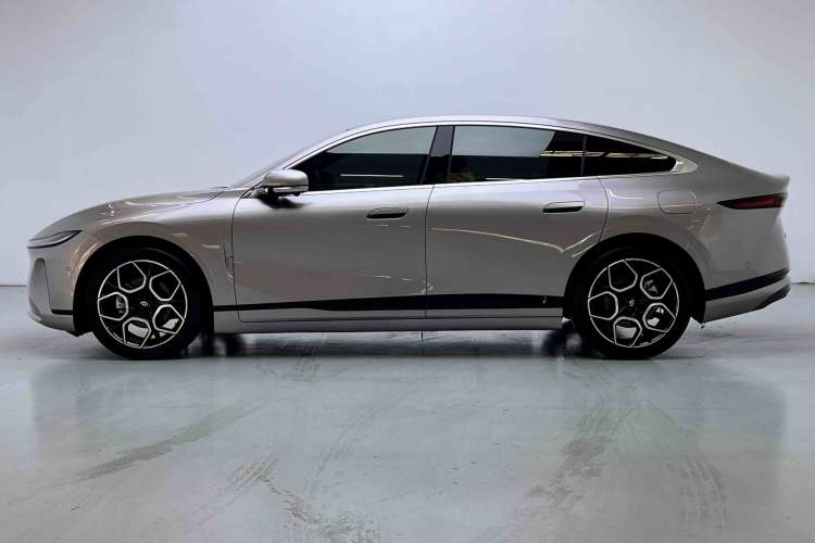 Used CHANGAN NEVO A07 2026 Model Ultra-Long Blue Whale Range-Extending 310 Luxury Edition Exterior 6