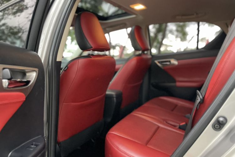 Used Lexus CT 2017 CT200h Comfort Edition Monochrome China V Standard Interior 11