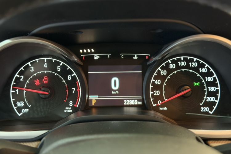 Used Chevrolet Monza 2020 320 Automatic Enjoyment Edition Odometer Close Up