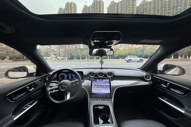 Used Mercedes-Benz C-Class 2024 Second Facelift C 260 L Sport Edition Interior 1