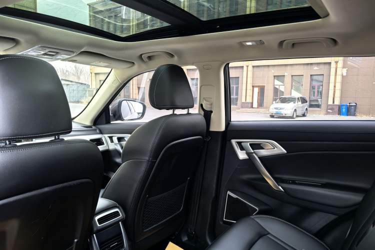 Used Geely Auto Emgrand X7 Sport 2020 1.8TD DCT Two-Wheel Drive Smart Connect 4G-Enabled Version Headliner