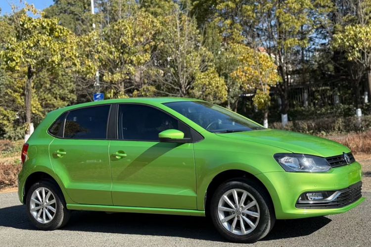 Used Volkswagen Polo 2014 1.6L Automatic Luxury Edition
